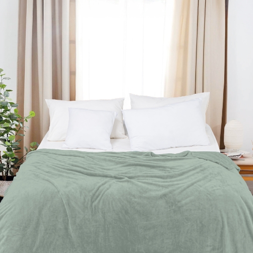 Picture of AKEMI Colourlush Flannel Blanket - Irving Green (150cm x 200cm)